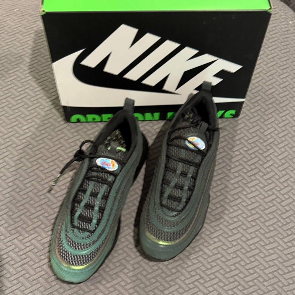 Brand New Sz 10.5 Nike AirMax 95/97 ‘University of Oregon’ Thunder PE